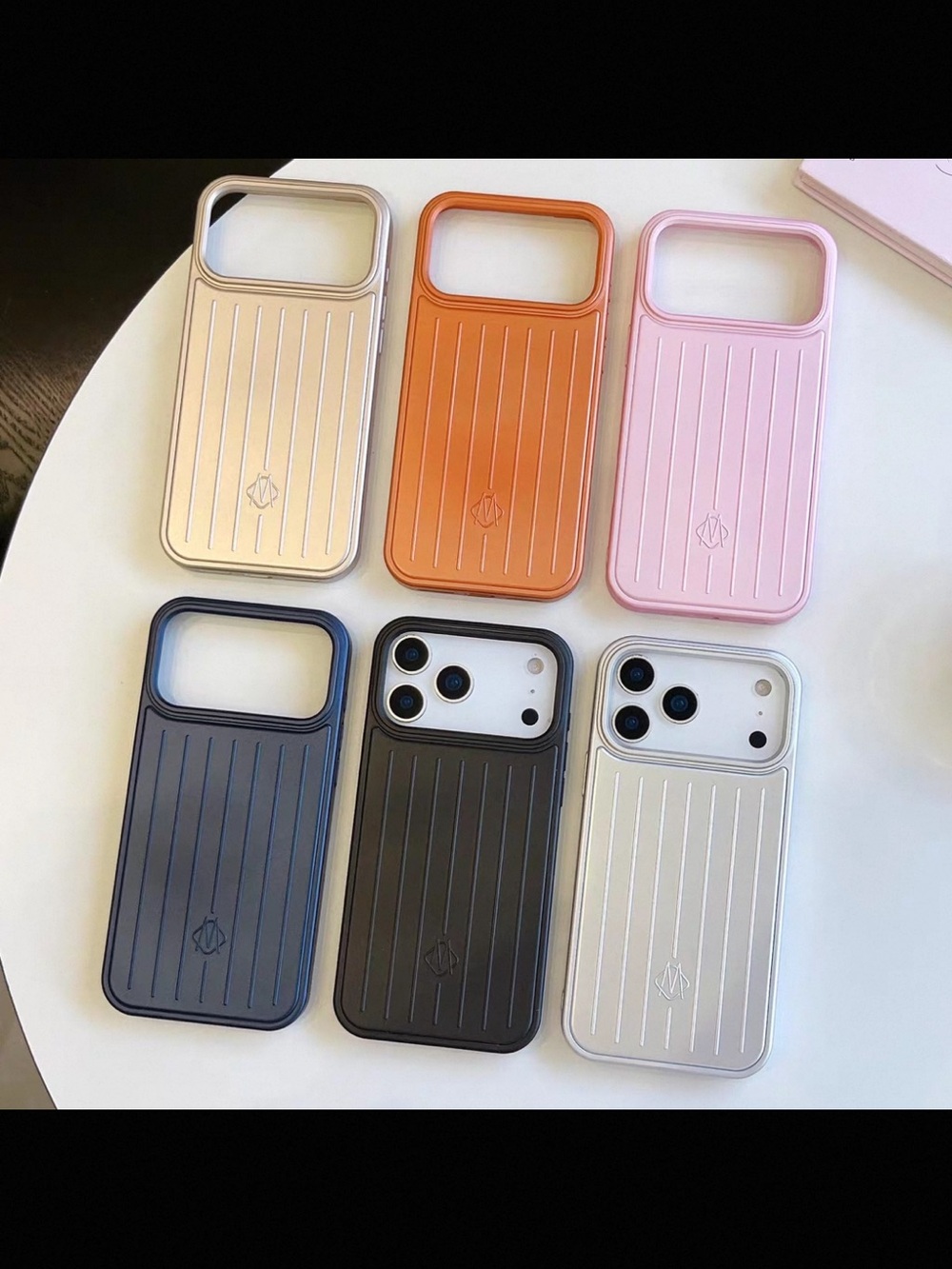 Phone Case with Sliding Camera Cover - Pink